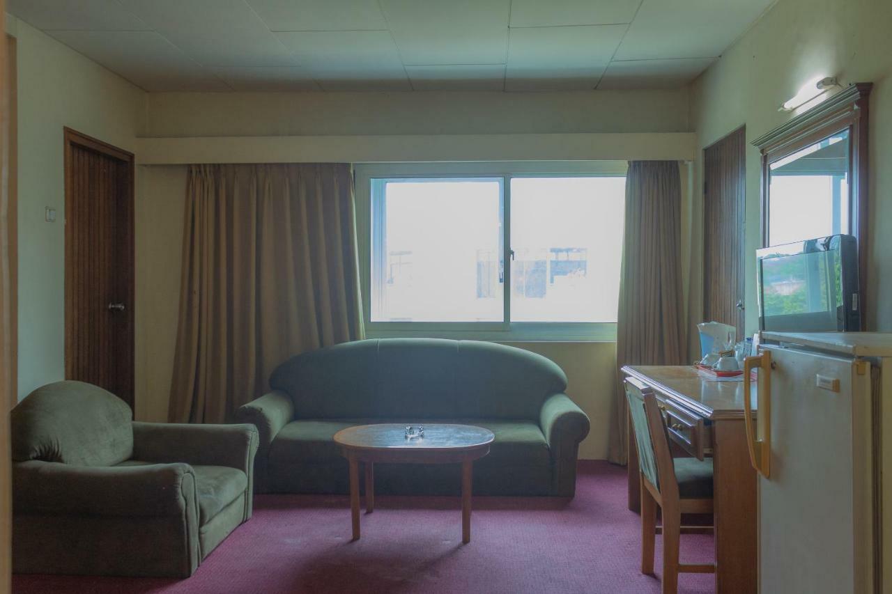 Collection O 7 Hotel Melawai Jakarta Luaran gambar